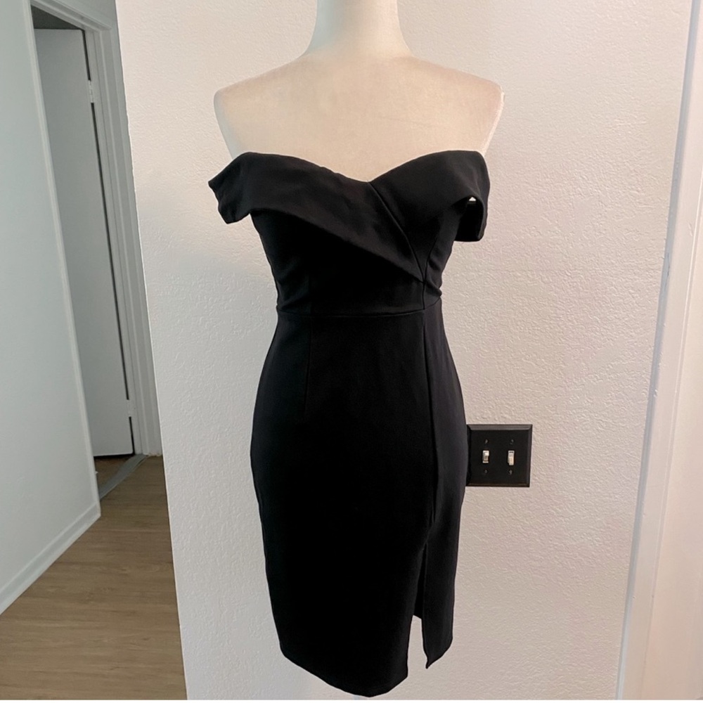 Lulus Black Classic Glam Black Off-the-Shoulder Women’s Bodycon Dress✨
